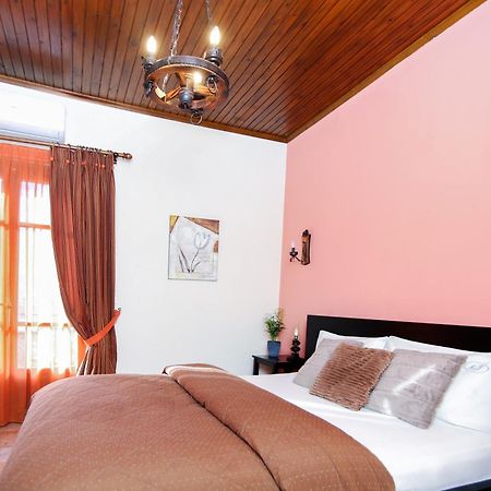 Guesthouse Alexandra Eptálofos Exteriér fotografie